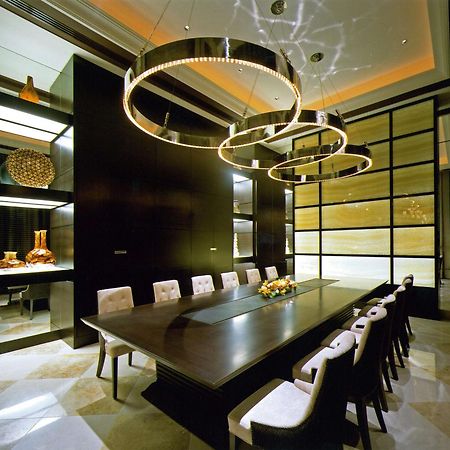 מלון Doubletree By Hilton נאהא מראה חיצוני תמונה