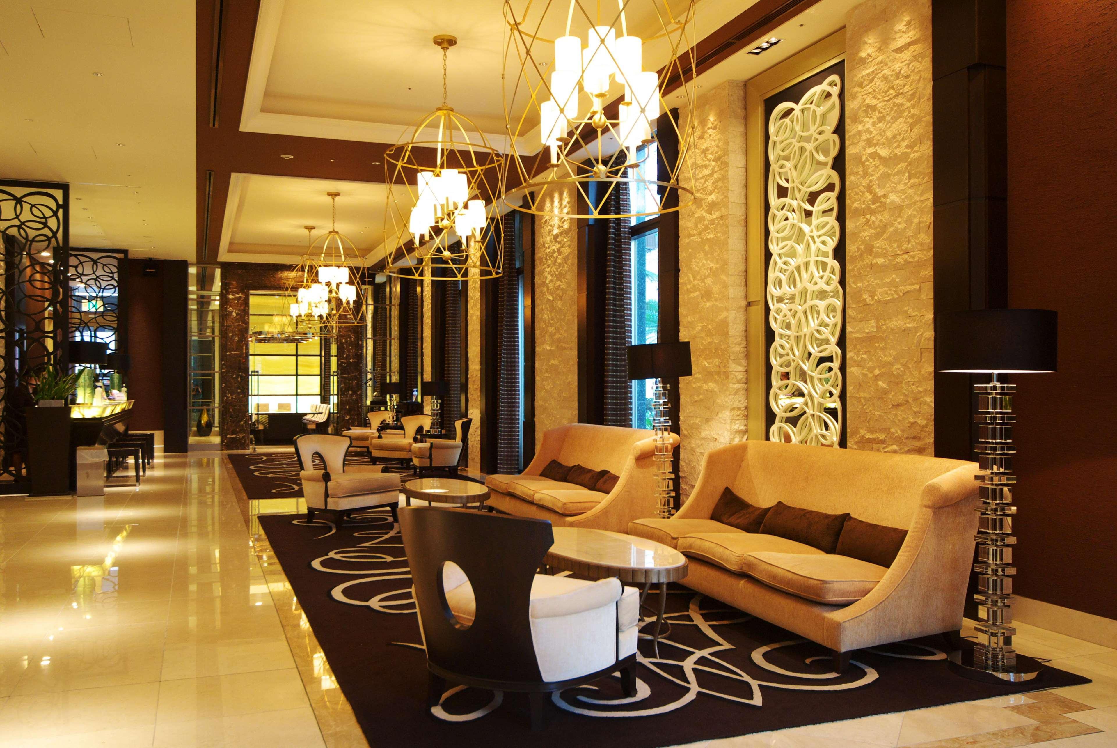 מלון Doubletree By Hilton נאהא מראה חיצוני תמונה