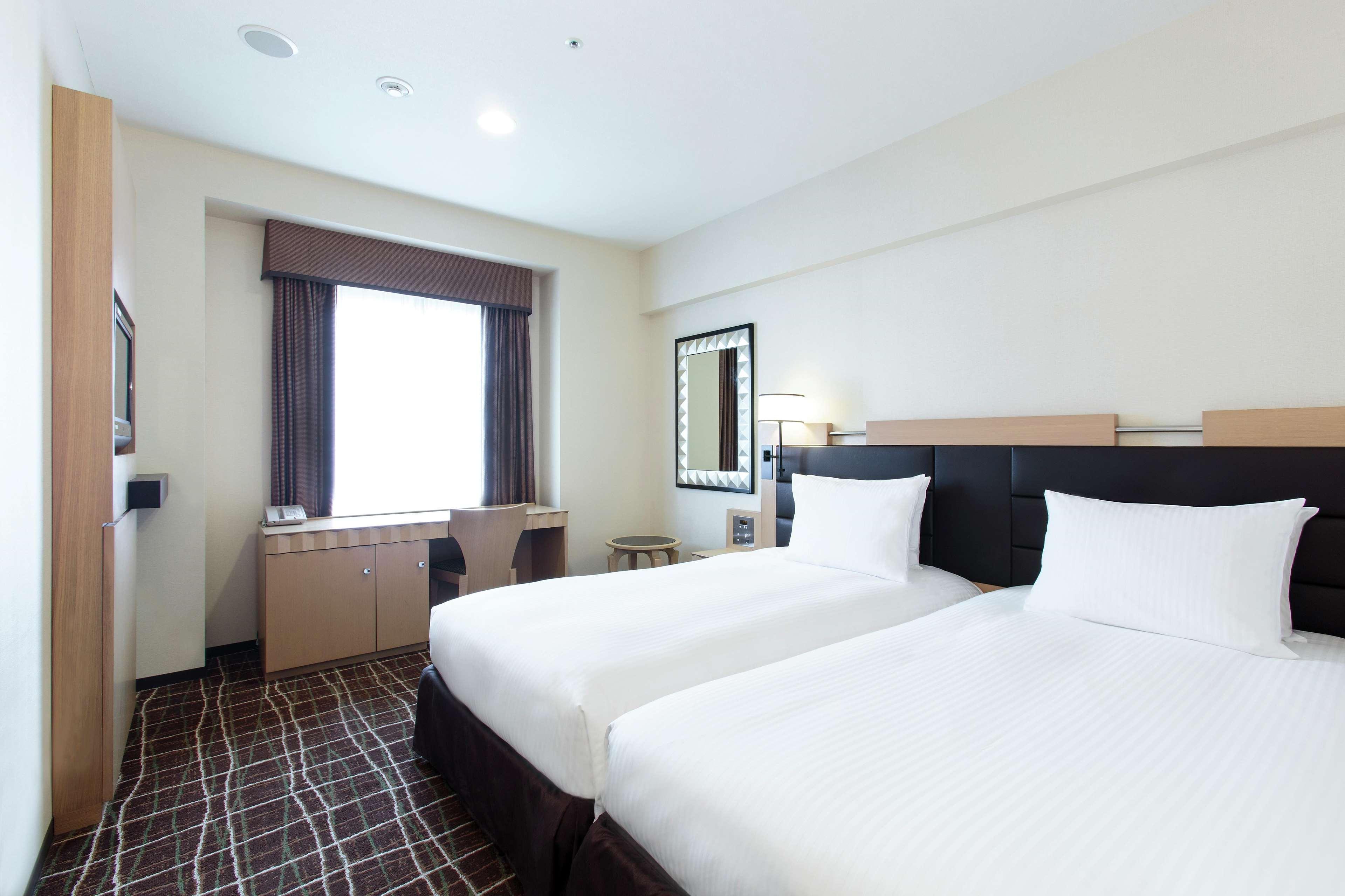 מלון Doubletree By Hilton נאהא מראה חיצוני תמונה