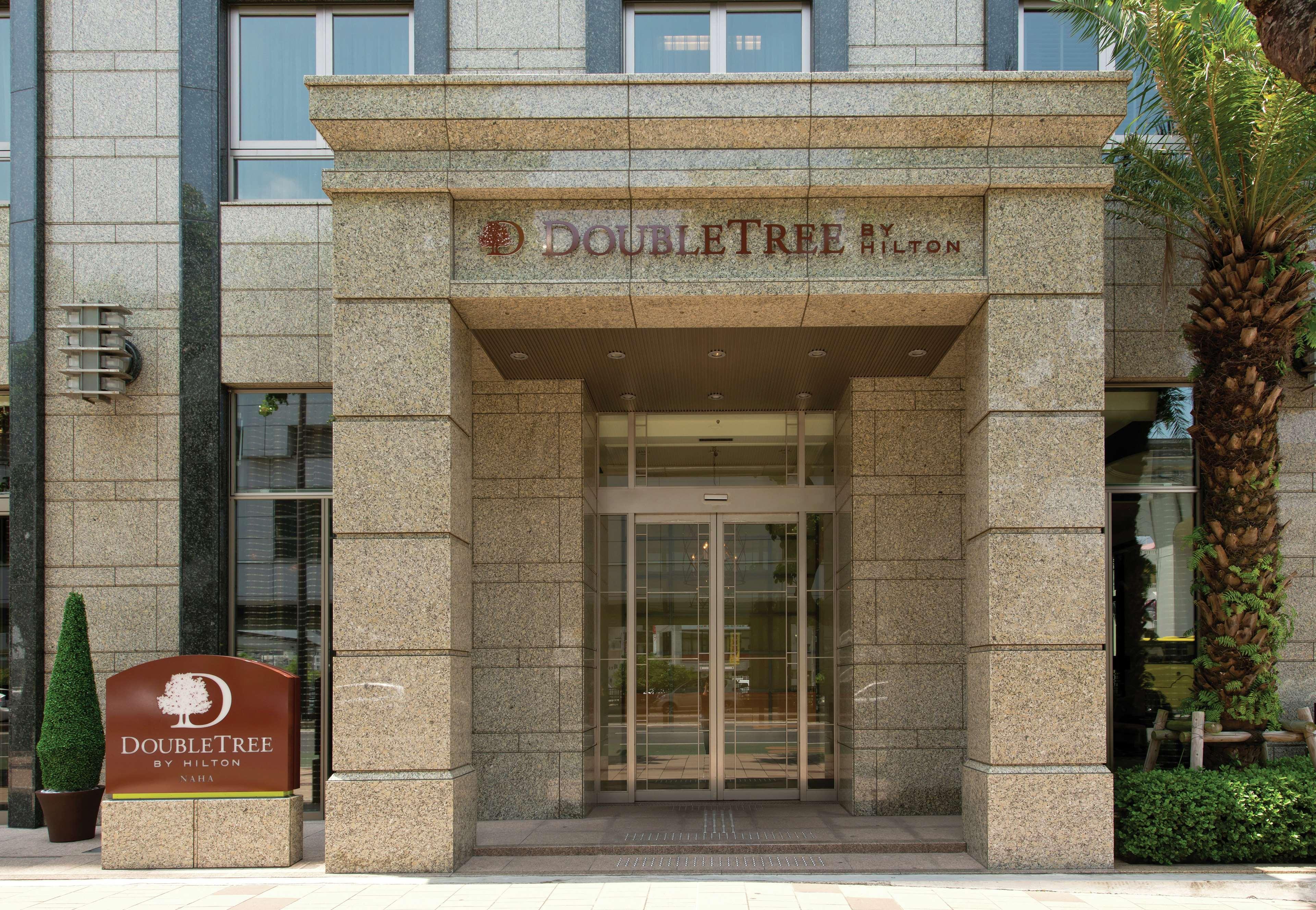 מלון Doubletree By Hilton נאהא מראה חיצוני תמונה