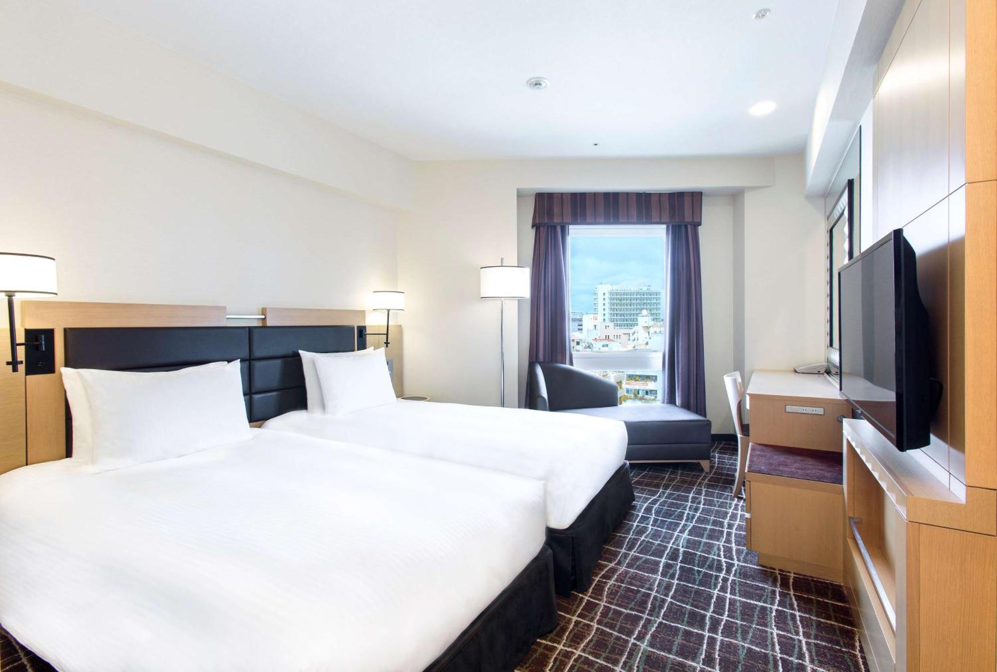 מלון Doubletree By Hilton נאהא מראה חיצוני תמונה