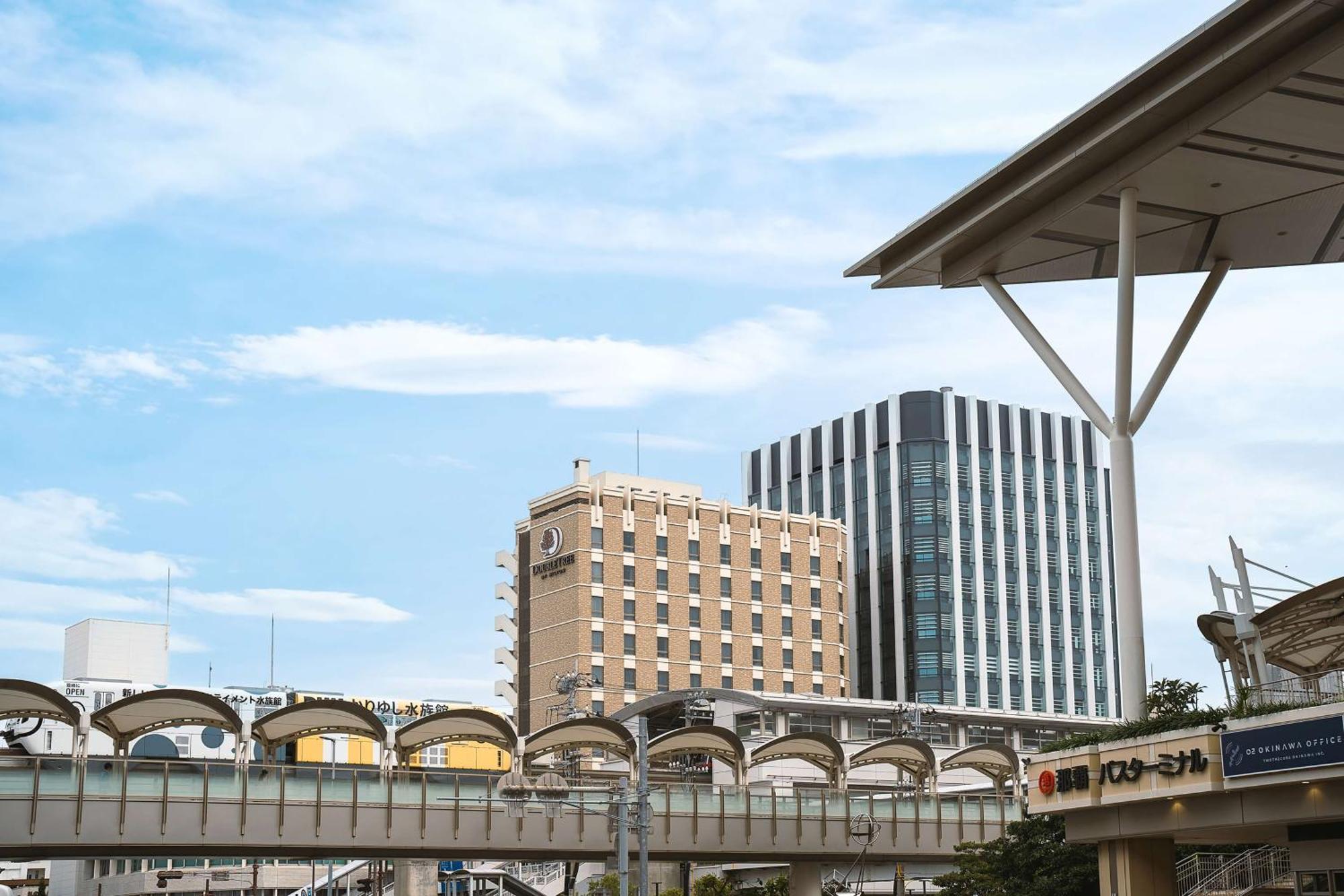 מלון Doubletree By Hilton נאהא מראה חיצוני תמונה