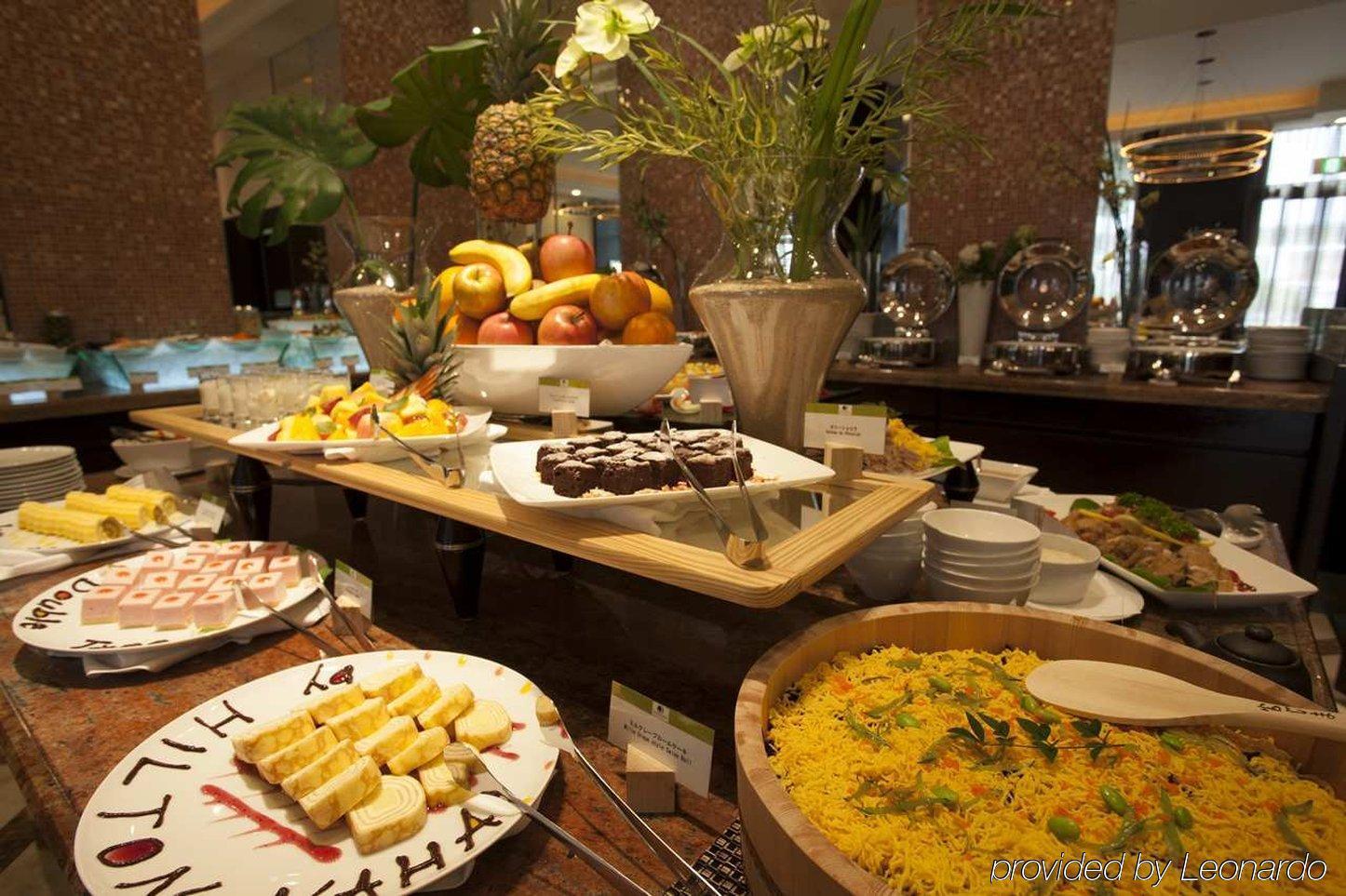 מלון Doubletree By Hilton נאהא מראה חיצוני תמונה