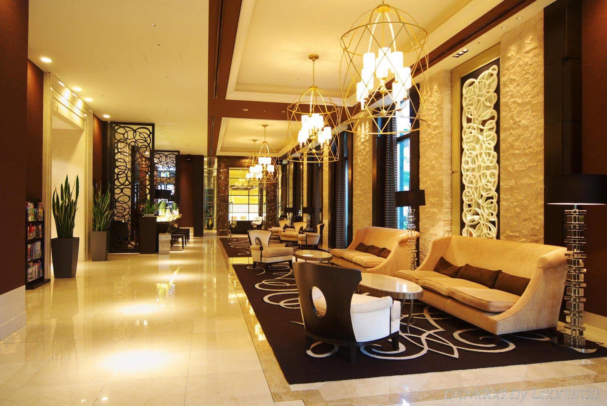 מלון Doubletree By Hilton נאהא מראה פנימי תמונה