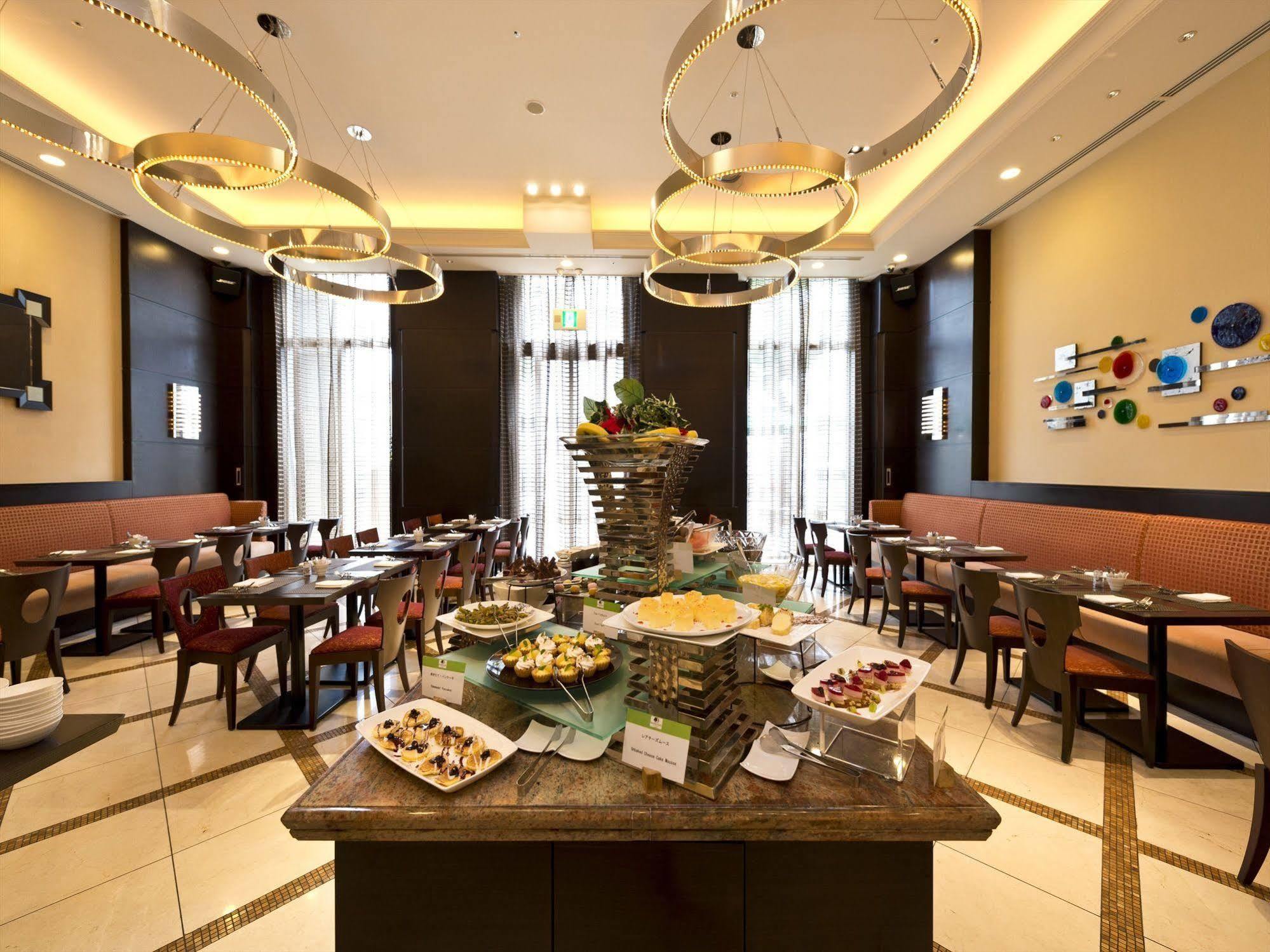 מלון Doubletree By Hilton נאהא מראה חיצוני תמונה